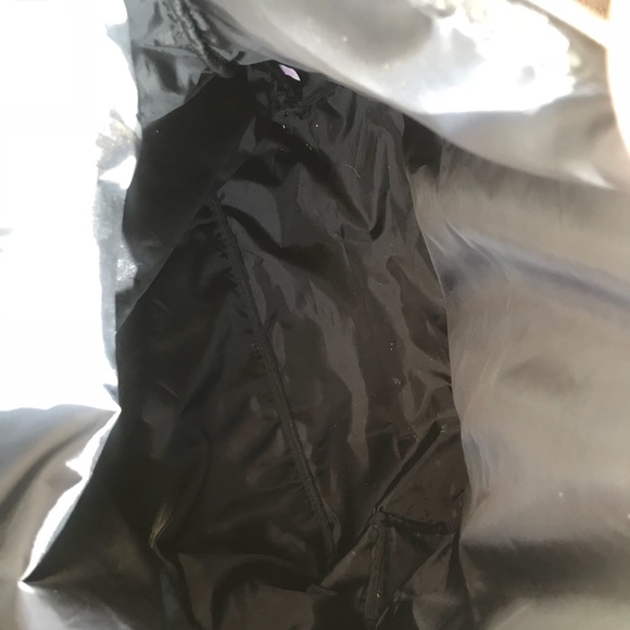 Victoria’s Secret Sparkling Gym Bag - Picture 4 of 4